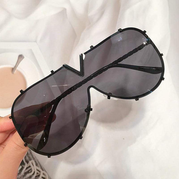 New Fashion One Piece Shield For Women Vintage Oversized Paw Sun Glasses