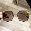 Luxury Brand Designer Sunglasses High Quality Rhinestone Sun Glasses Big Diamond Bling Eyeglasses Fashion Shades for Women Uv400