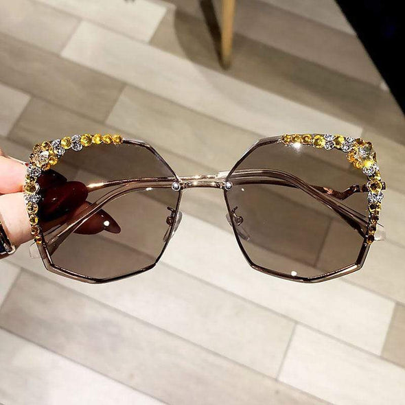 Luxury Brand Designer Sunglasses High Quality Rhinestone Sun Glasses Big Diamond Bling Eyeglasses Fashion Shades for Women Uv400
